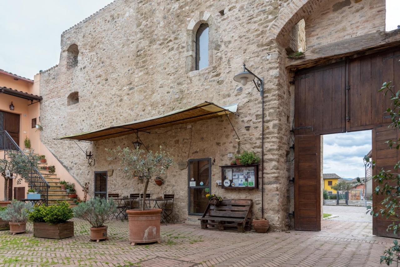 Torre Della Botonta Bed & Breakfast Castel Ritaldi Exterior foto